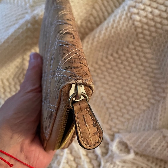 Anne Klein Wallet pre-loved 8” x 4 1/2” tan/light brown - Picture 3 of 8